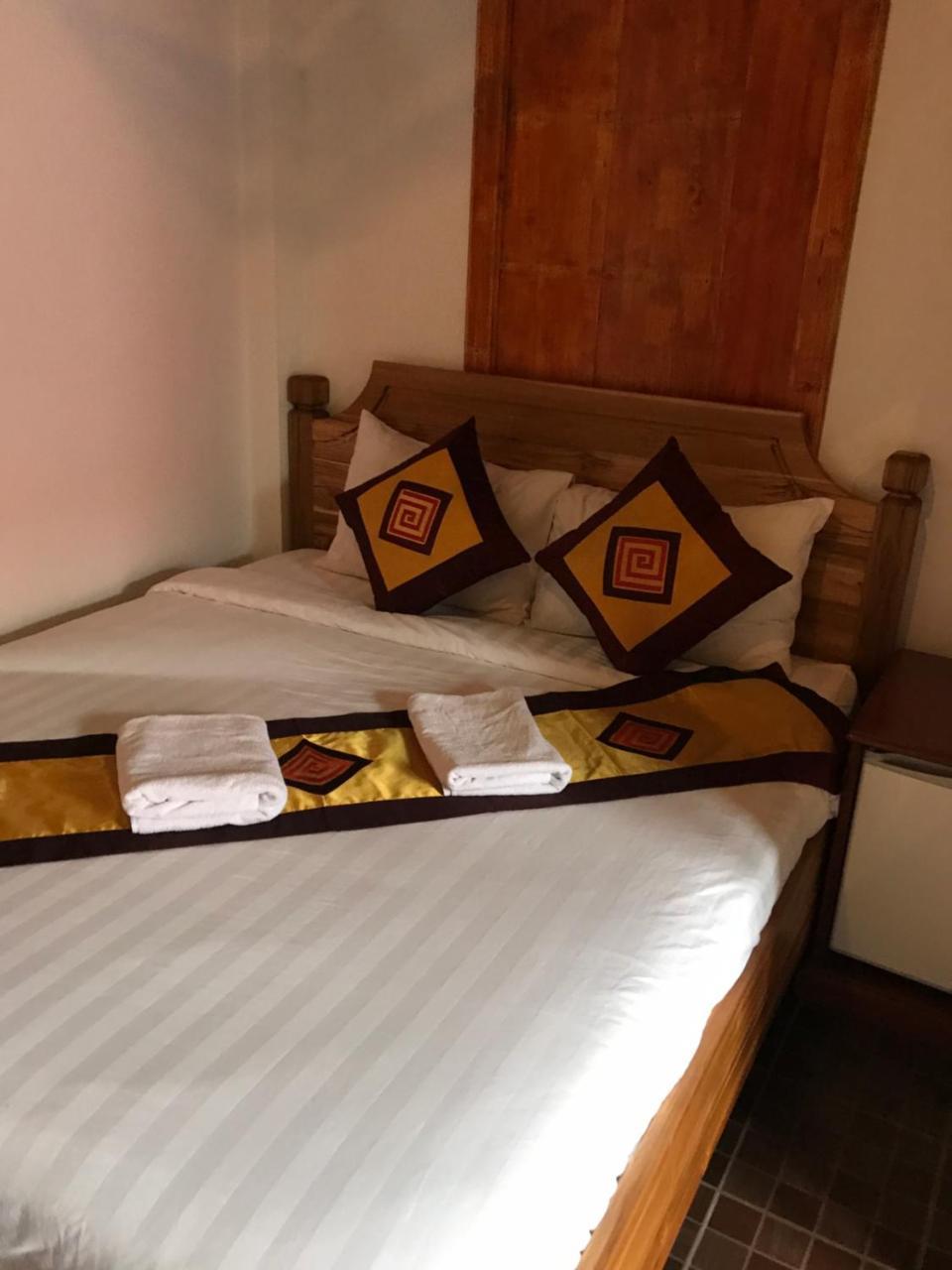Little Freedom Friendlys Place Luang Prabang Bagian luar foto
