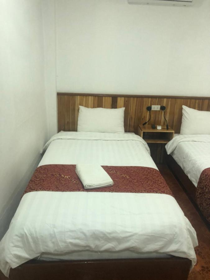 Little Freedom Friendlys Place Luang Prabang Bagian luar foto